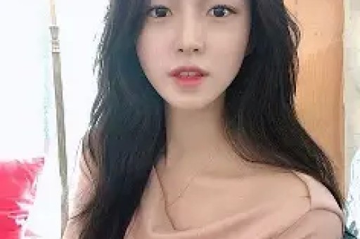 《动漫美女100%穷变无尽》免费观看